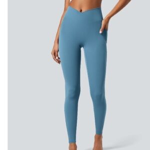 Halara Softlyzero Crossover Pocket Leggings in Warm Mid Blue size L